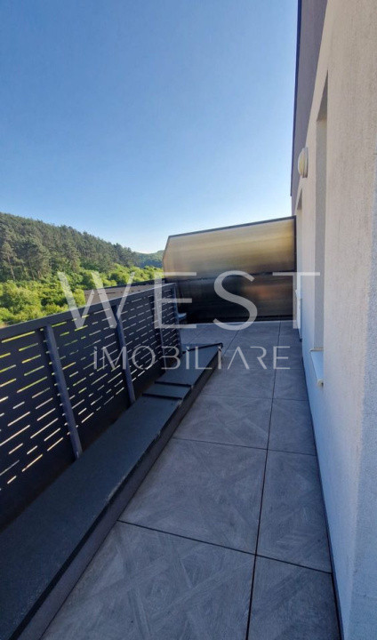 Apartament tip penthouse 3 camere si terasa 45mp | Zona BMW/Vivo Mall