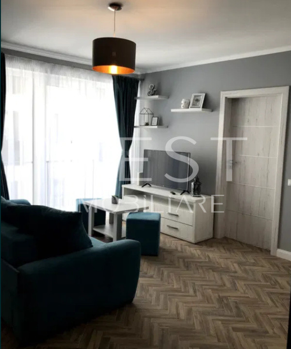 Apartament modern superfinisat 3 camere/Parcare inclusa/ zona Platinia