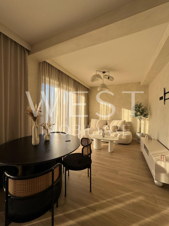 Casa înșiruită | 4 camere | 3 bai | terasa |grădină | zona Il Milanese