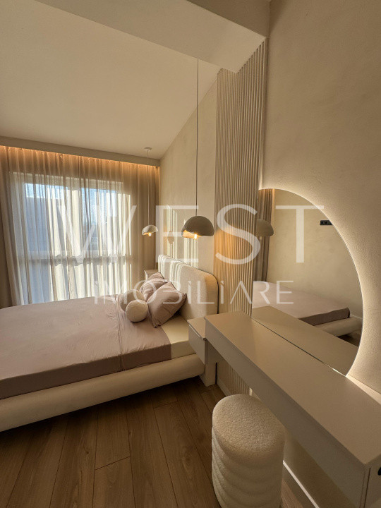 Casa înșiruită | 4 camere | 3 bai | terasa |grădină | zona Il Milanese