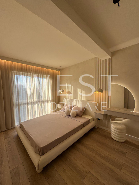 Casa înșiruită | 4 camere | 3 bai | terasa |grădină | zona Il Milanese