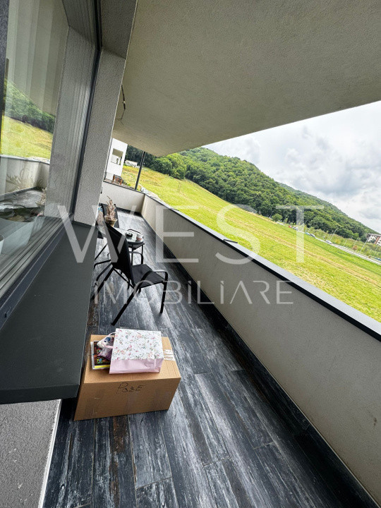 Apartament 3 camere | 65 mp | balcon 30 mp | garaj | zona Subcetate