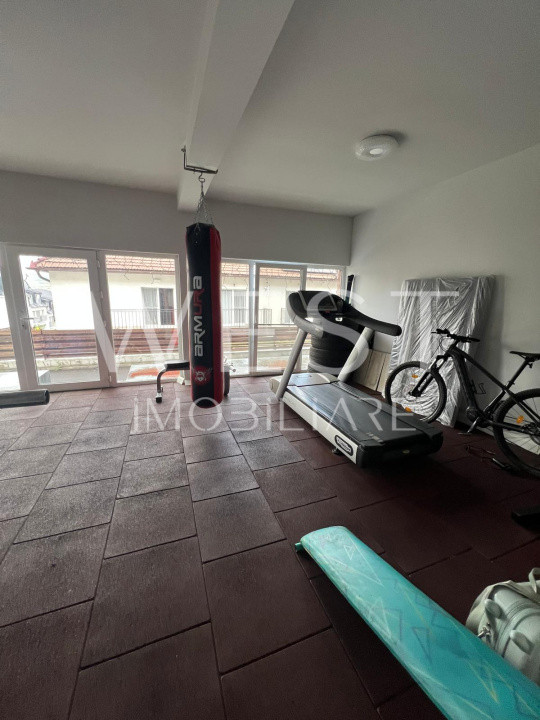 Casa individuală cuplată | 175 mp | garaj | sala de fitness | Teilor