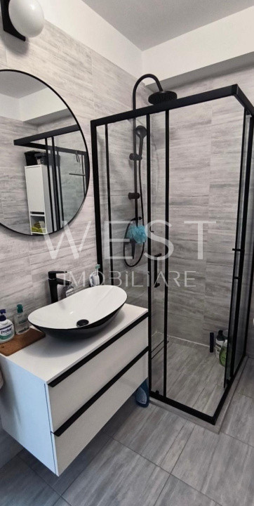 Apartament 3 camere | 63 mp | terasa 88 mp | parcare | zona Eroilor