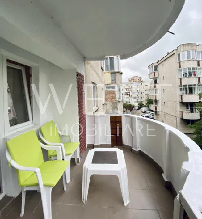Apartament 2 camere, decomandat - etaj intermediar - Strada Plopilor