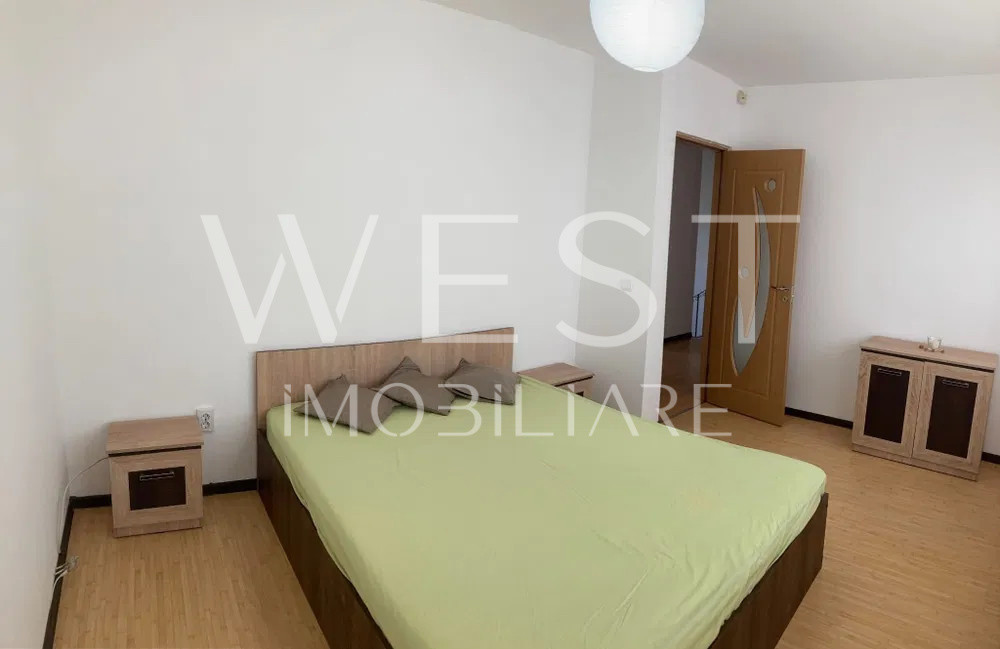 Duplex 4+ camere in zona Terra / 98mp / P+E / 2 bai / Curte spatioasa