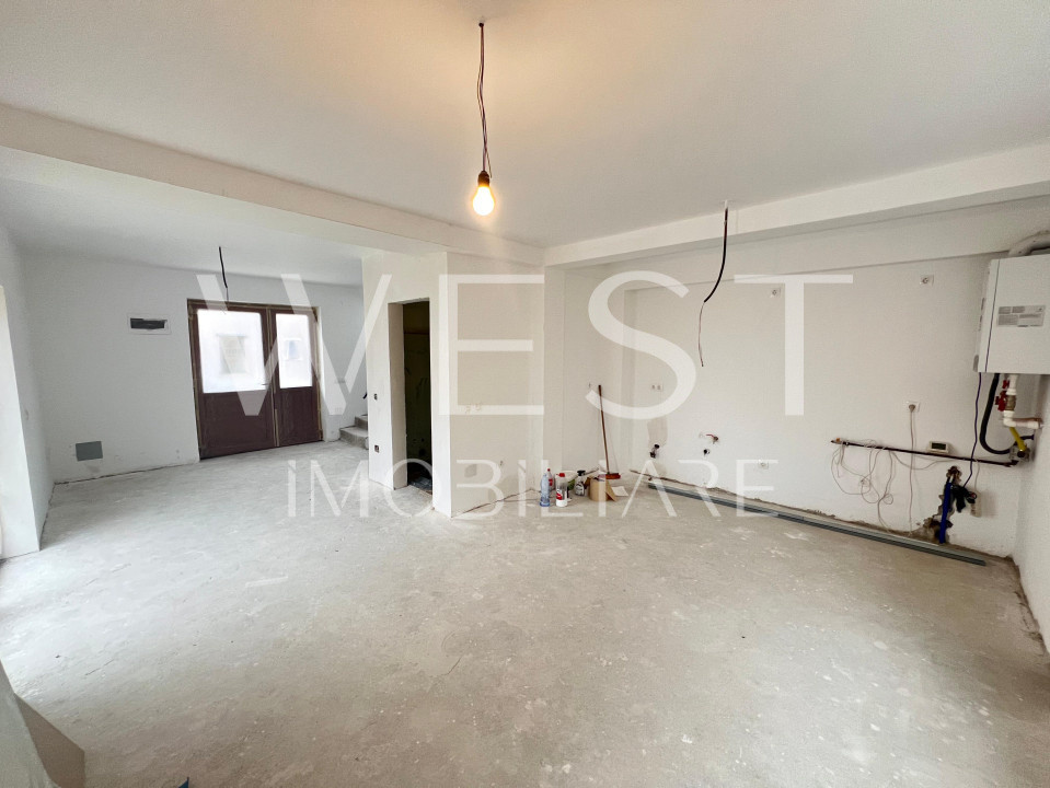 Spatiu Comercial 3 camere 74mp Duplex | Semifinisat | Zona Eroilor | Parcare