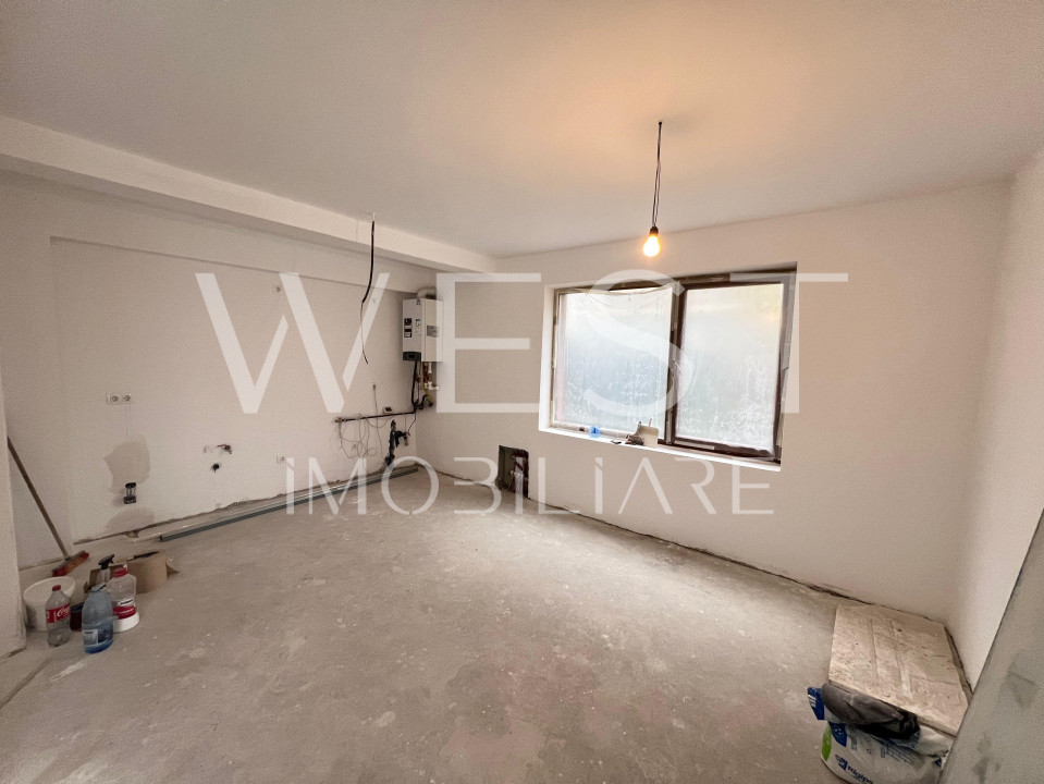 Spatiu Comercial 3 camere 74mp Duplex | Semifinisat | Zona Eroilor | Parcare