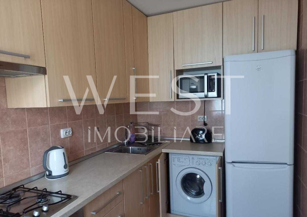 Apartament 2 camere, 45 mp, utilat+ parcare- Zona "La Terenuri"