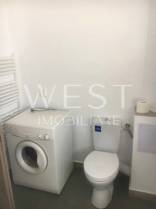 Apartament 4 camere ! 78 mp ! 2+ parcări ! 2 intrări ! potrivit pentru birouri