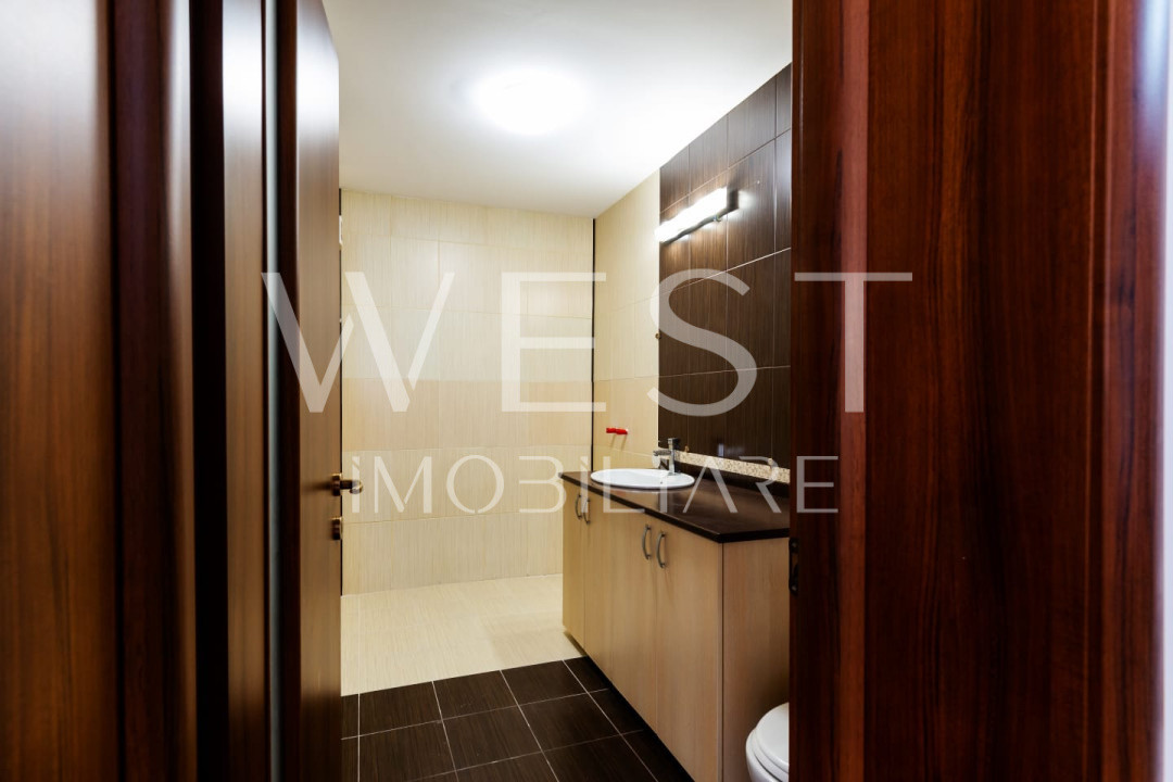 Apartament 3 cam,75 mp! Renovat, mobilat, utilat! Florilor, 2 parcari!