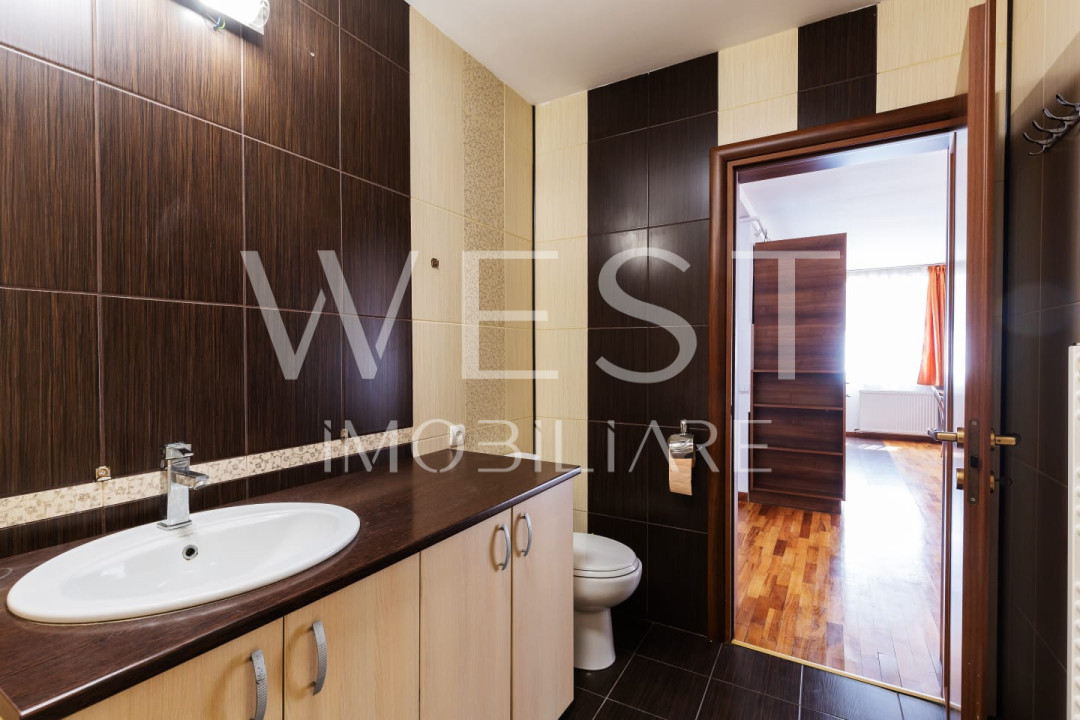 Apartament 3 cam,75 mp! Renovat, mobilat, utilat! Florilor, 2 parcari!