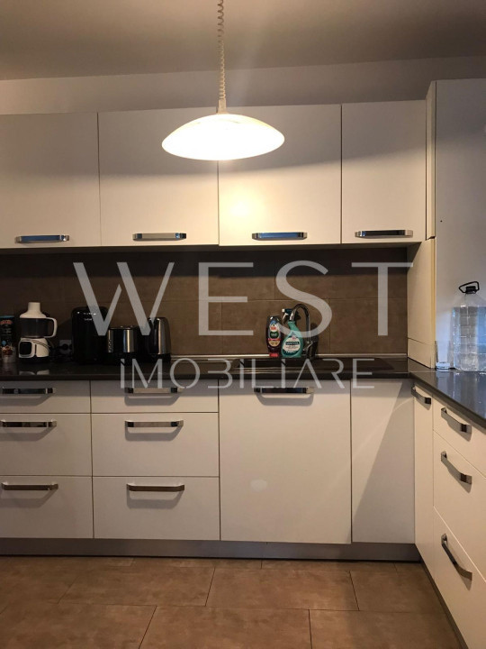 Apartament 3 camere 64mp+balcon! Mobilat/utilat modern! Str. Florilor!