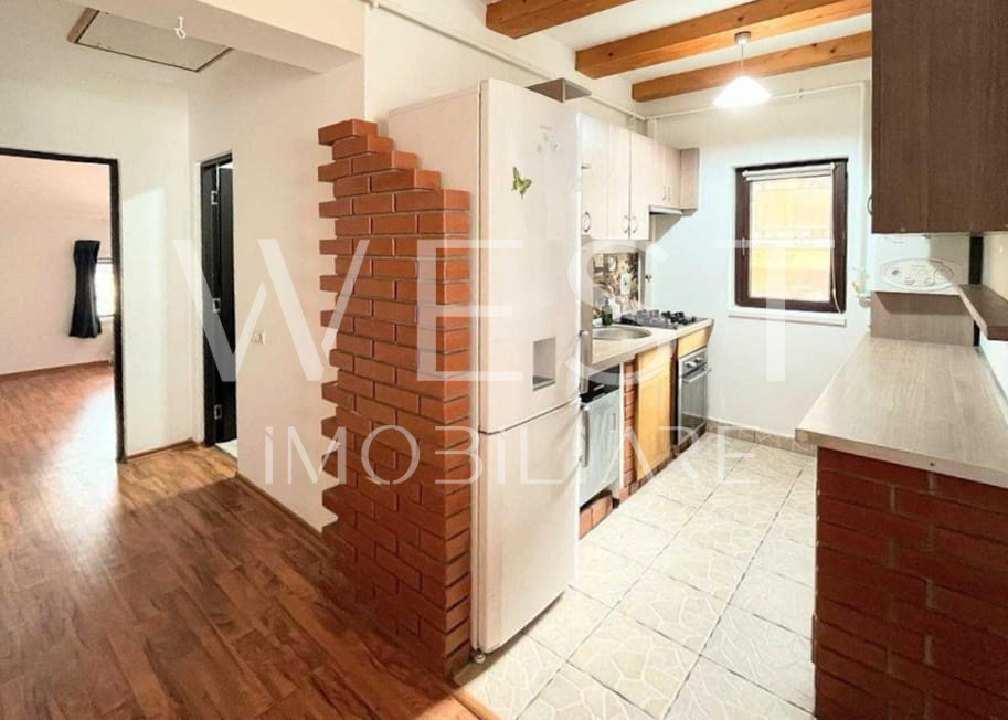 Apartament 3 camere+balcon| Parcare inclusa| Spatiu depozitare| Teilor