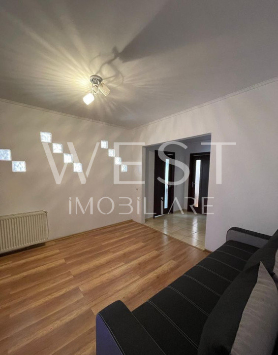 Apartament decomandat 3 camere - Parcare inclusa - La cheie