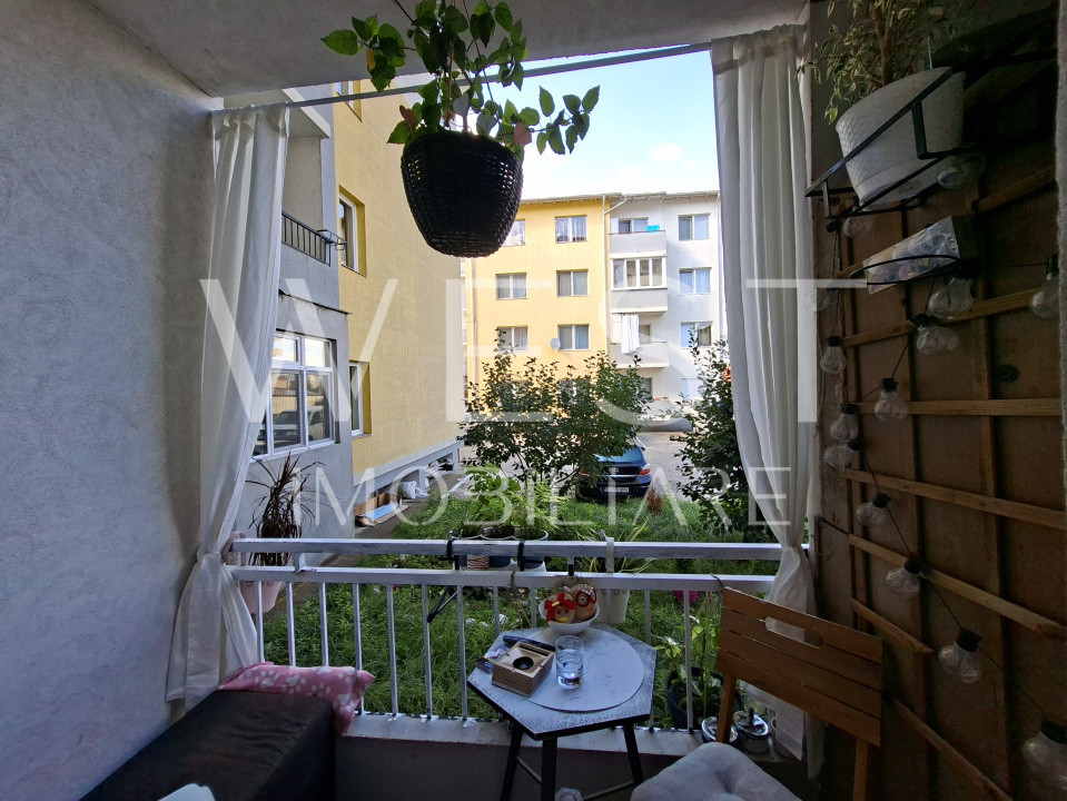 Ap 3 camere Mobilat Utilat, 46 mp Zona Florilor Floresti