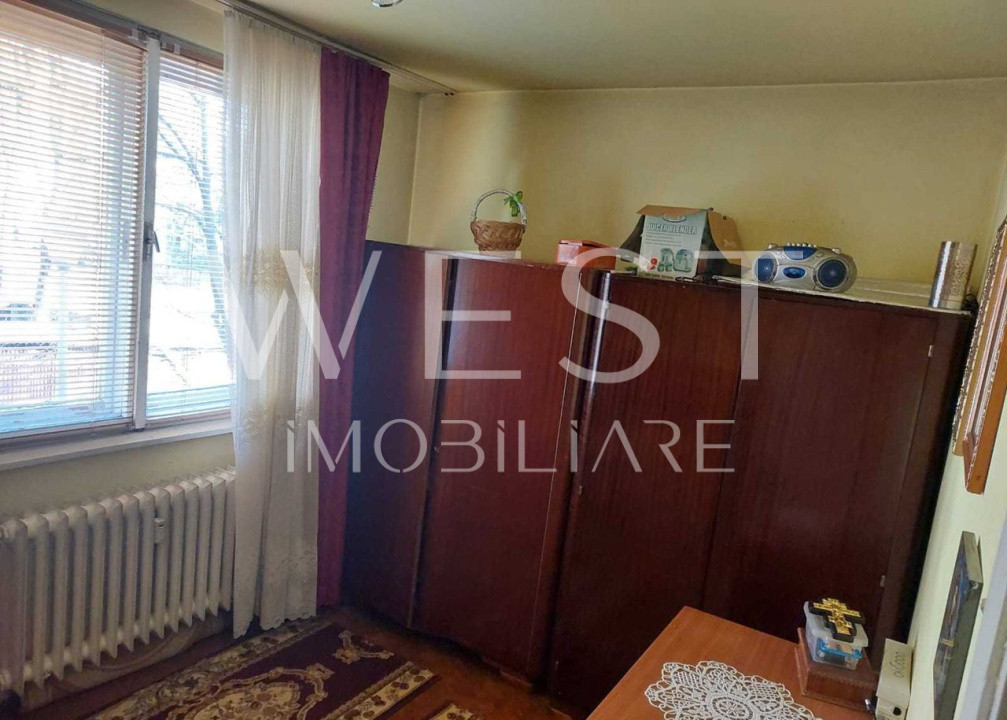 Apartament 2 camere - etaj intermediar - Plopilor, zona Platinia