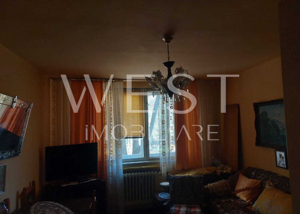 Apartament 2 camere - etaj intermediar - Plopilor, zona Platinia