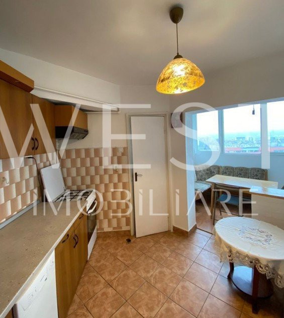 Apartament decomandat 2 camere!Beci/spatii depozitare!Etaj intermediar