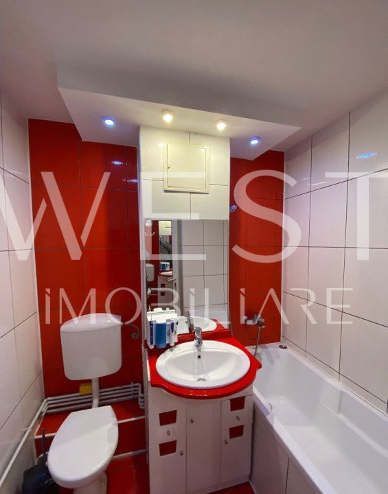 Apartament decomandat 2 camere!Beci/spatii depozitare!Etaj intermediar