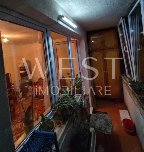 Apartament 4 camere, decomandat, 75mp/Logie/Boxa subsol/Primaverii