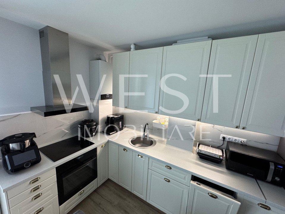 Apartament 3 camere | 61 mp | balcon | parțial mobilat | zona Eroilor