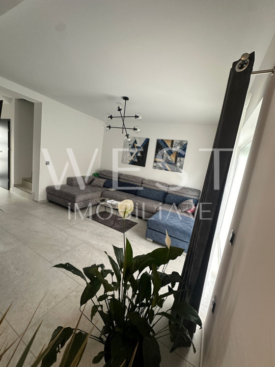 Duplex 4 camere 120mp! Mobilat/Utilat Ultramodern! Zona centurii Vivo!
