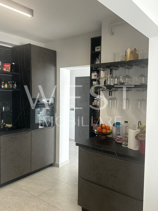 Duplex 4 camere 120mp! Mobilat/Utilat Ultramodern! Zona centurii Vivo!