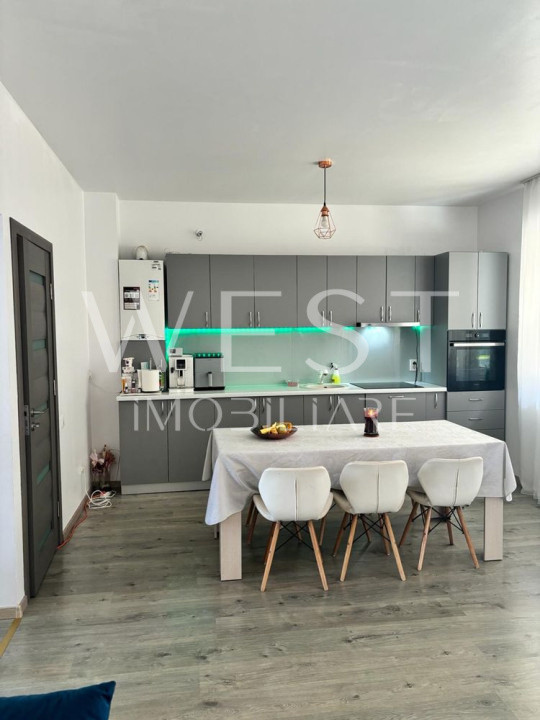 Casa Triplex 4 camere 113mp+250mp teren! Mobilat/Utilat! Narciselor!