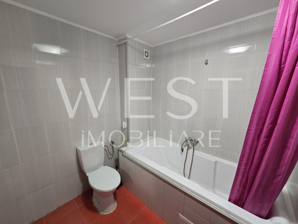 Apartament 3 camere! Mobilat! Str. Eroilor! Etaj intermediar! Parcare!