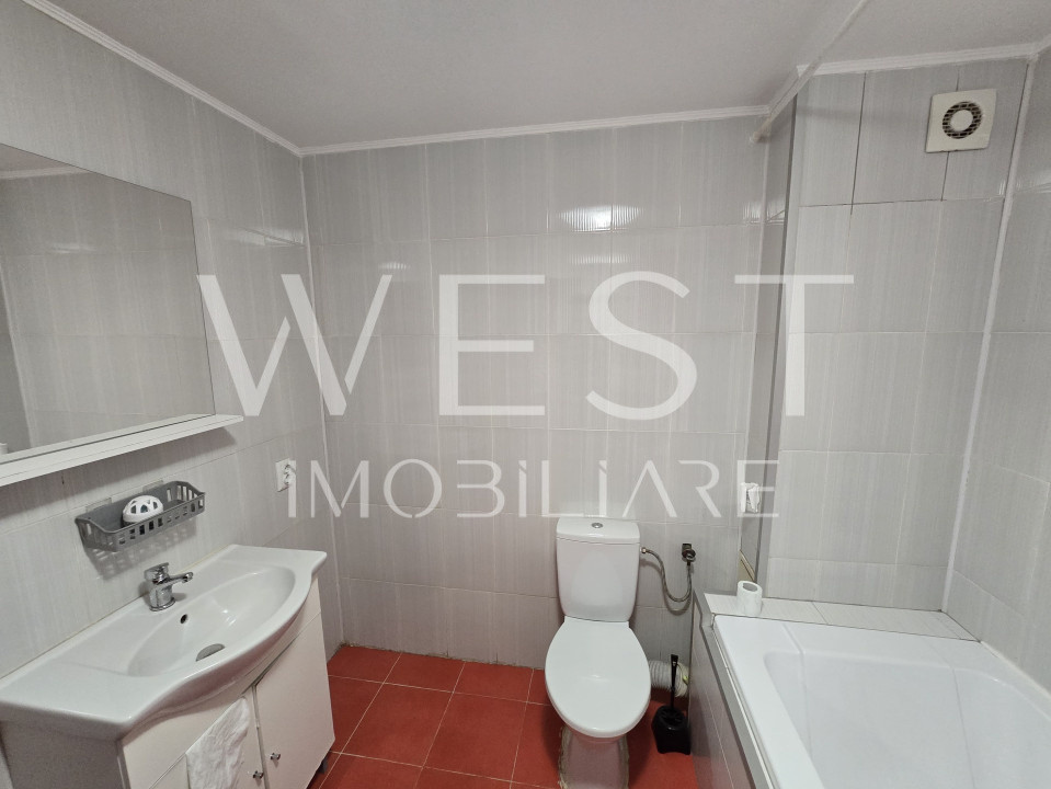 Apartament 3 camere! Mobilat! Str. Eroilor! Etaj intermediar! Parcare!