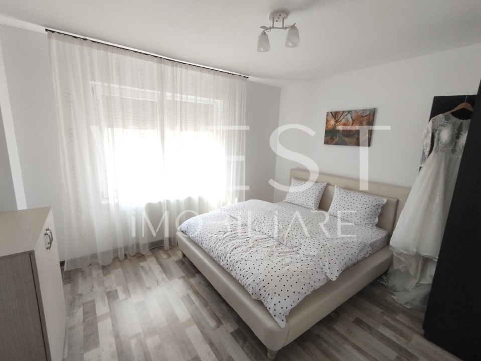 Apartament 3 camere 60mp! Nou! La cheie! Zona Sesul de sus! Parcare!