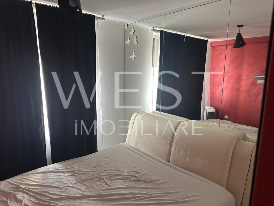 Apartament 3 camere 70mp! Predat la cheie! Zona Tineretului! Parcare!