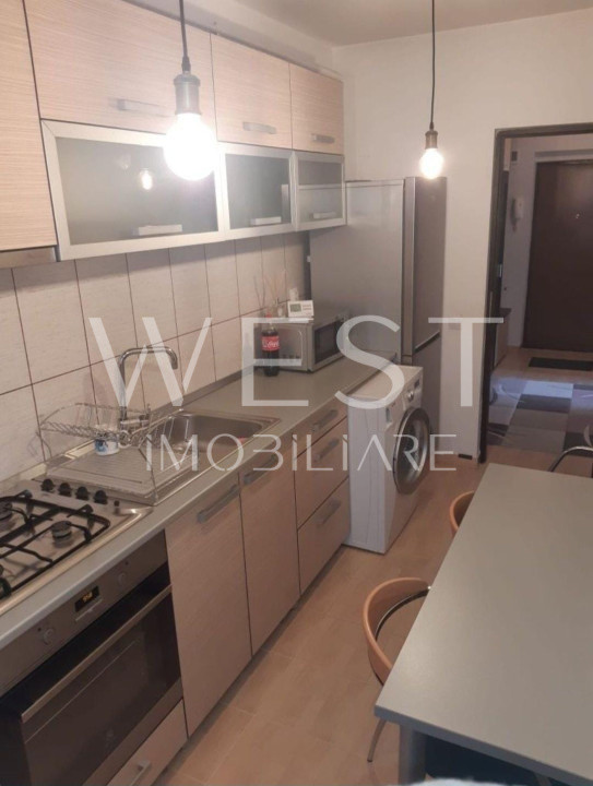 Apartament 1 camera decomandat! Str Eroilor! Parcare! Mobilat/Utilat!
