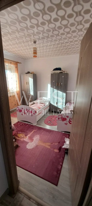 Apartament 3 dormitoare! Etaj Intermediar! Parcare! Mobilat! Eroilor!