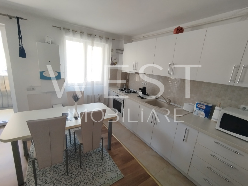 Apartament 4 camere 74mp! 2 Parcari cu CF! Mobilat/Utilat! Florilor!