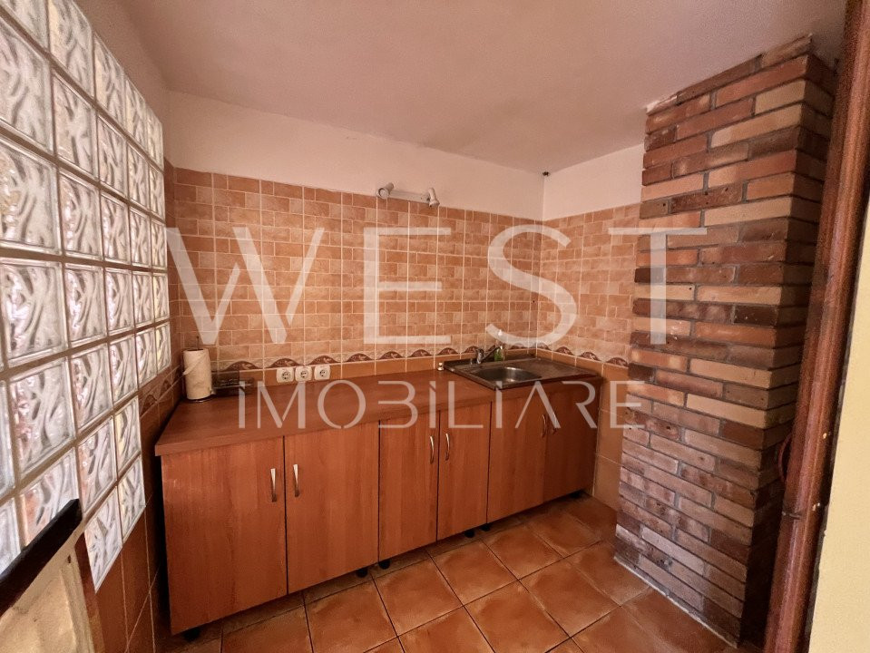 Spațiu Comercial CENTRAL | 150mp | Lângă stația de autobuz