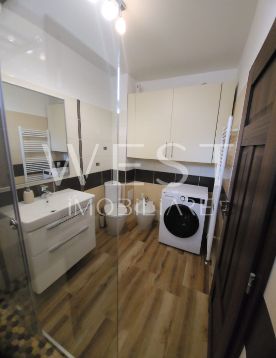 Apartament 3 camere 63mp mobilat! Etaj intermediar! Zona Tineretului! Parcare!
