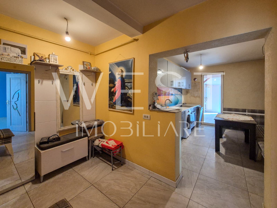 Apartament 2 camere, decomandat/ Gradina proprie 47mp/Parcare/Eroilor