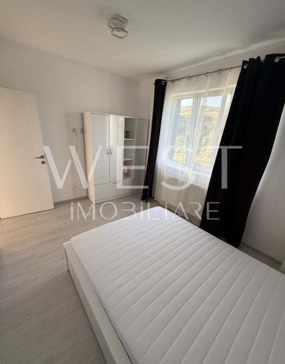 Apartament 3 camere/ La cheie / Parcare / Strada Tineretului
