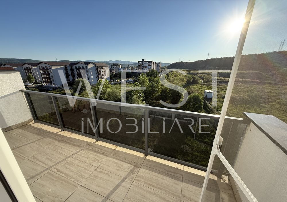 Apartament 3 camere/ La cheie / Parcare / Strada Tineretului