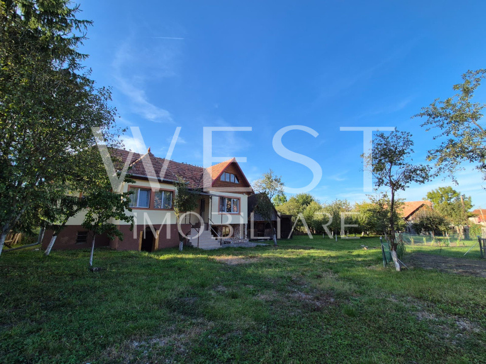 Casa individuala 3 camere / Teren 1000mp / Livada cu pomi