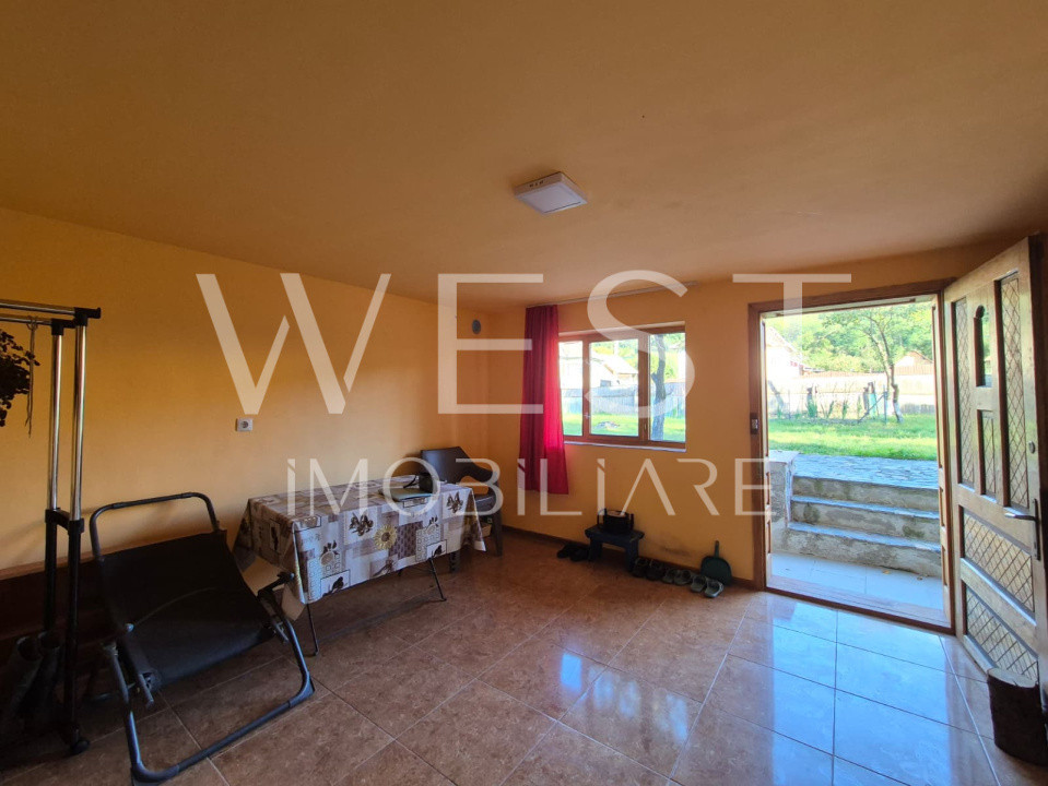Casa individuala 3 camere / Teren 1000mp / Livada cu pomi