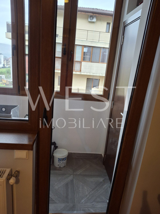 Apartament 3 camere | 66 mp | 2 balcoane | mobilat |  zona Sub Cetate 