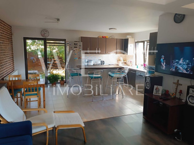 Casa înșiruită | 4 camere | 100 mp | mobilat | zona Stadionului