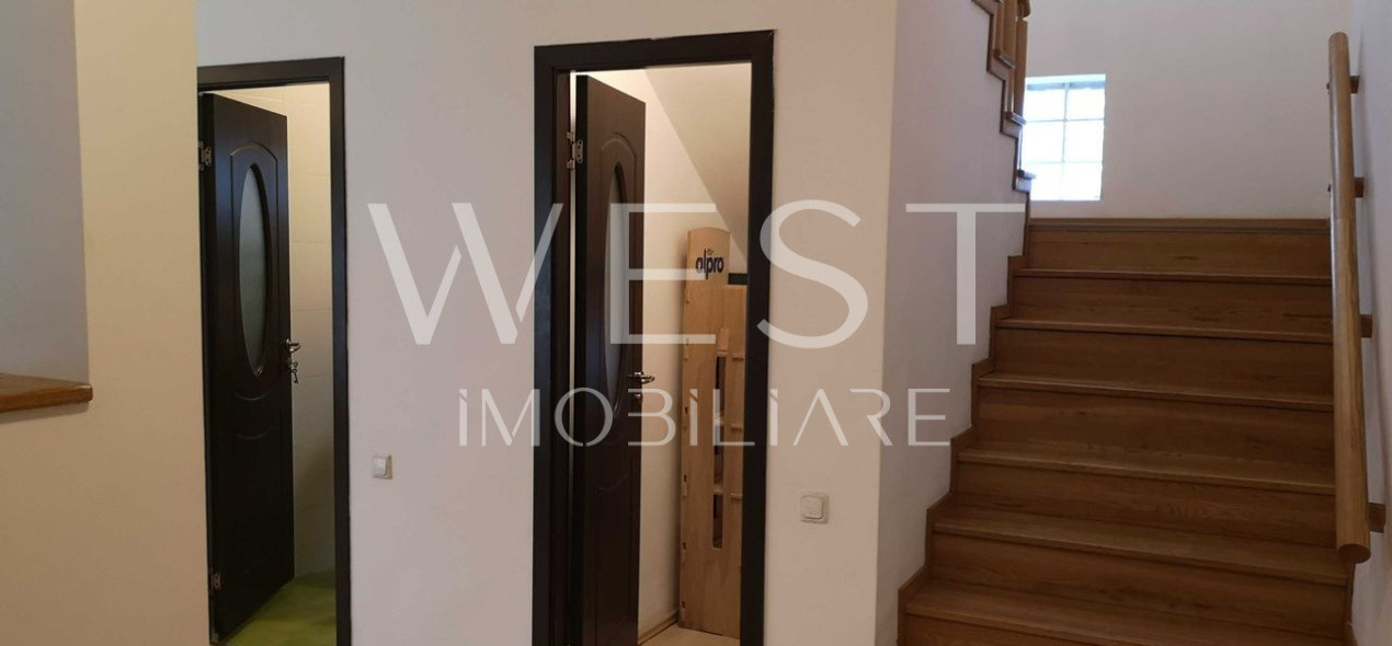 Duplex 4 camere/ Curte/ 2 locuri parcare/ Sub Cetate-zona Parc Poligon