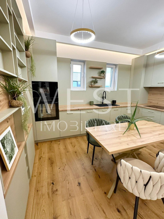   Apartament tip penthouse ultrafinisat 3 camere 