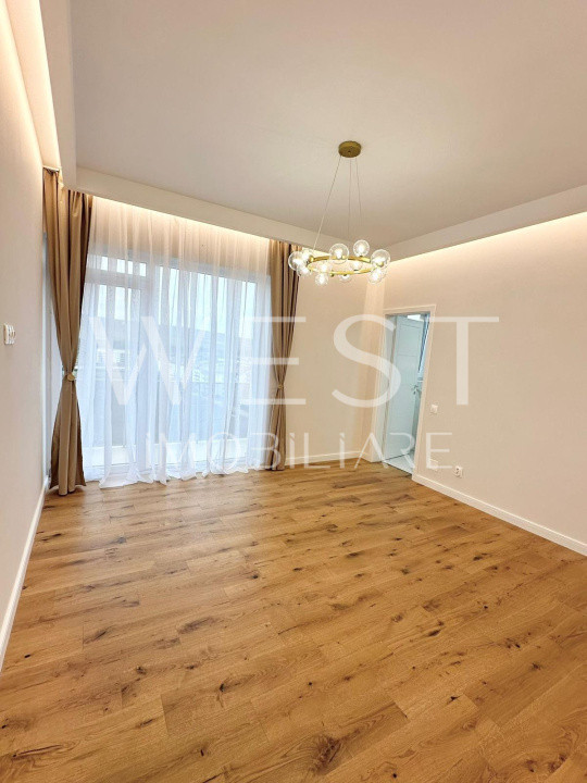   Apartament tip penthouse ultrafinisat 3 camere 
