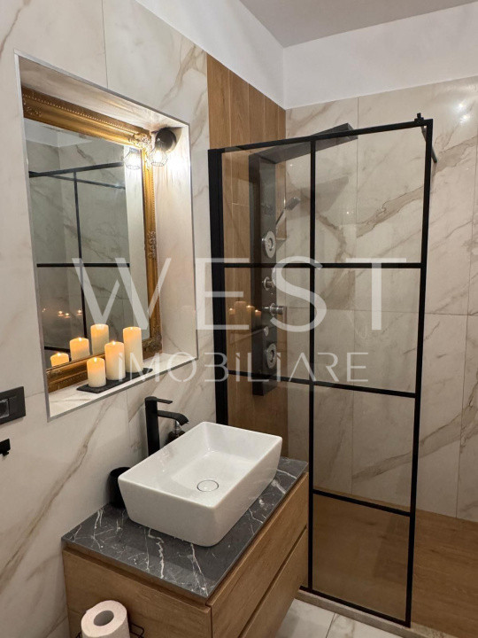 Apartament 3 camere mobilat utilat  /zona Teilor 