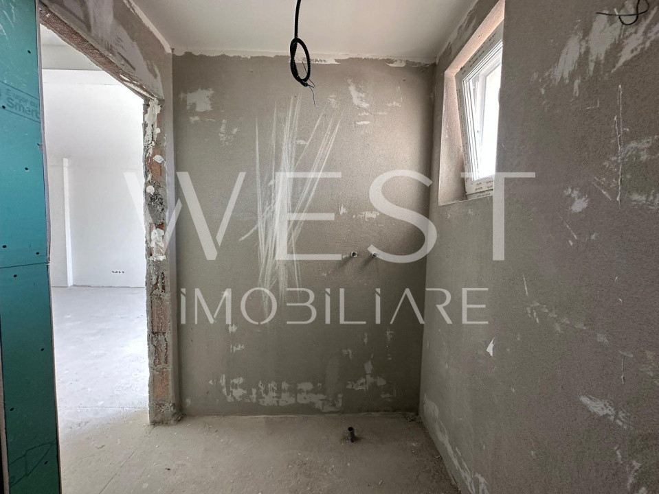 Apartament semifinisat cu 3 camere l terasa l zona Cetatii 